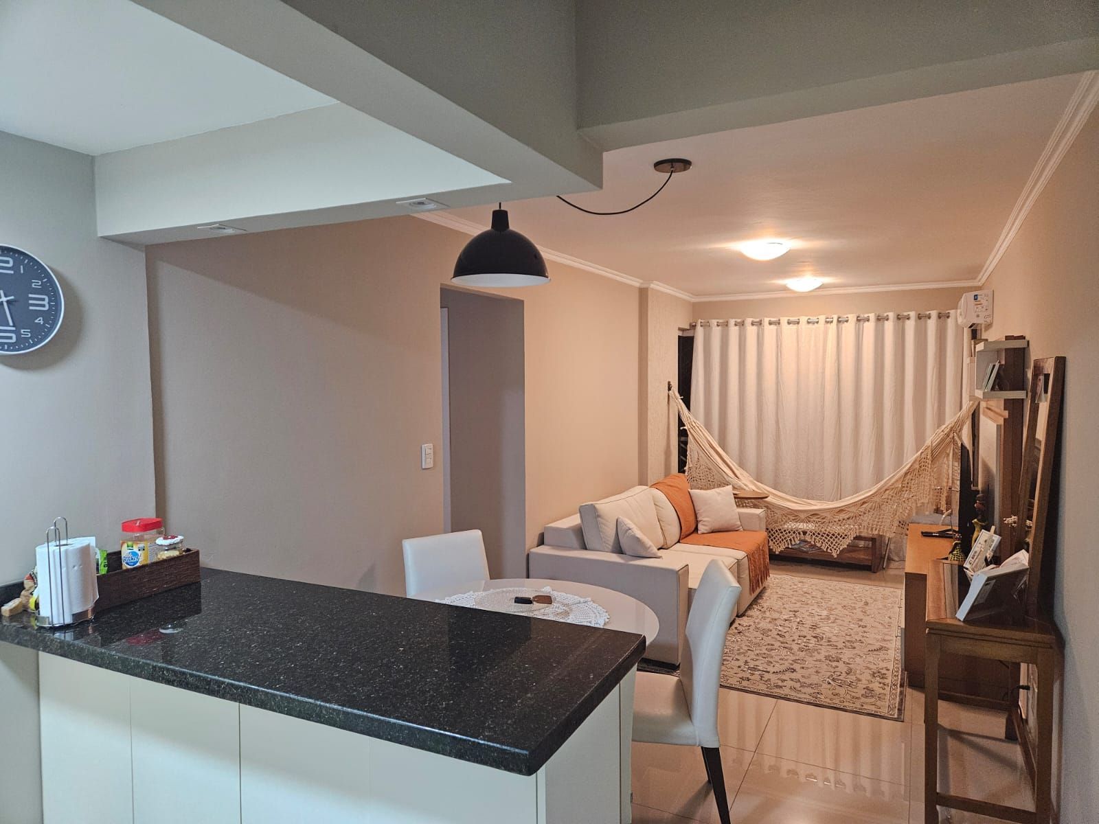 Apartamento à venda com 2 quartos, 65m² - Foto 4
