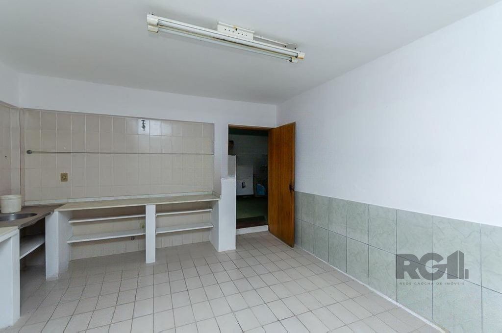 Casa à venda com 3 quartos, 379m² - Foto 8