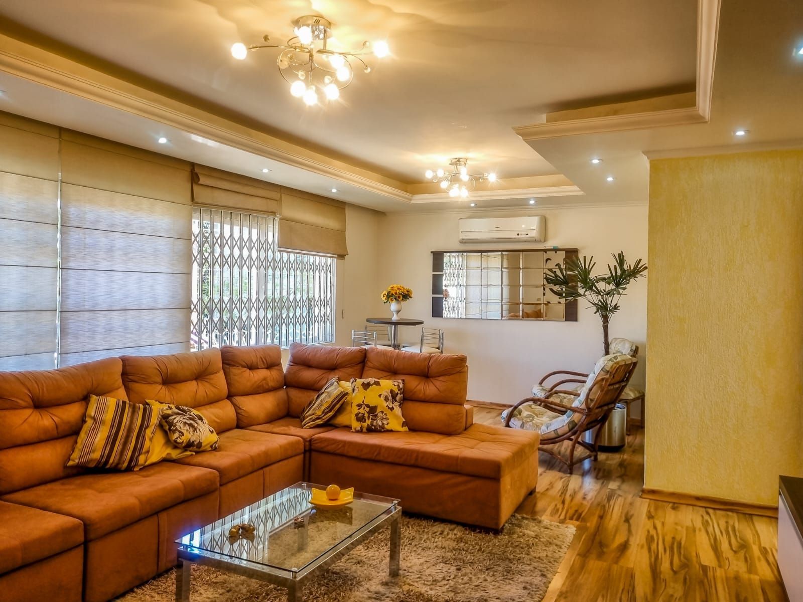 Casa à venda com 3 quartos, 281m² - Foto 8