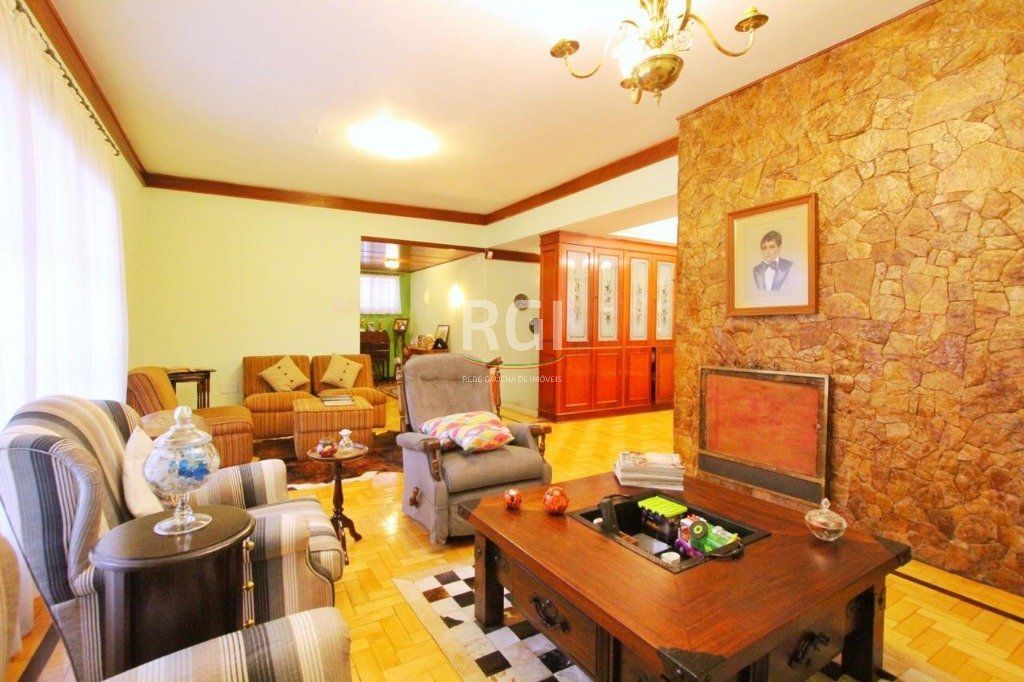 Casa à venda com 3 quartos, 250m² - Foto 8