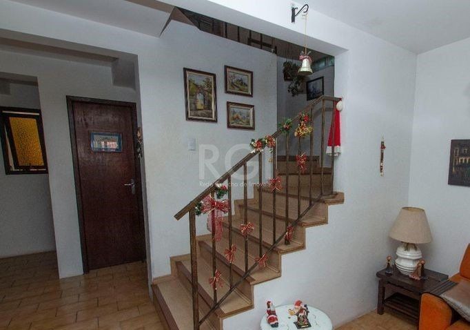 Casa à venda com 3 quartos, 240m² - Foto 11