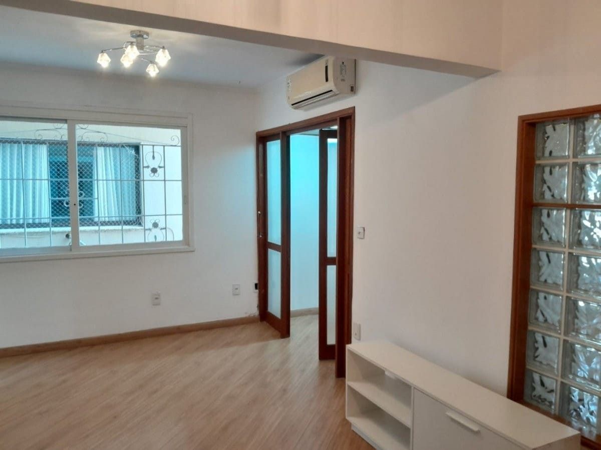 Apartamento de 2 dormitorios á venda no Bairro Cristal - Porto Alegre — foto 4