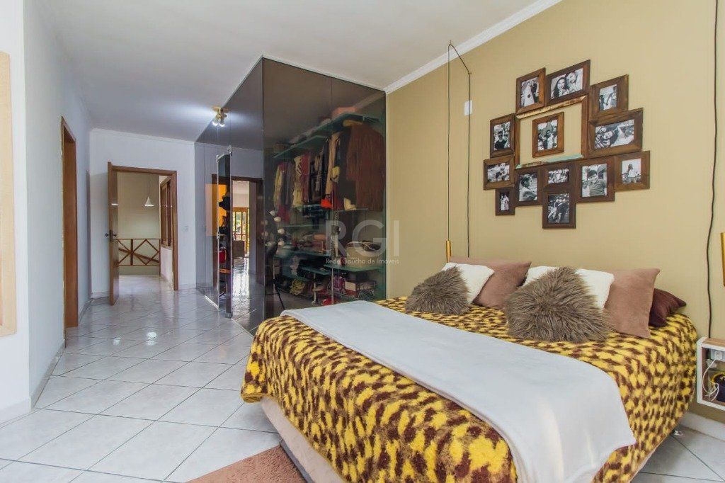 Casa à venda com 4 quartos, 300m² - Foto 24