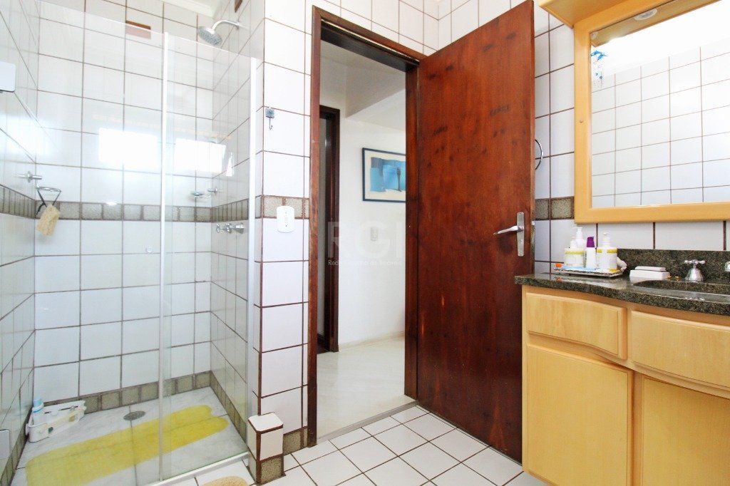 Casa à venda com 3 quartos, 235m² - Foto 25