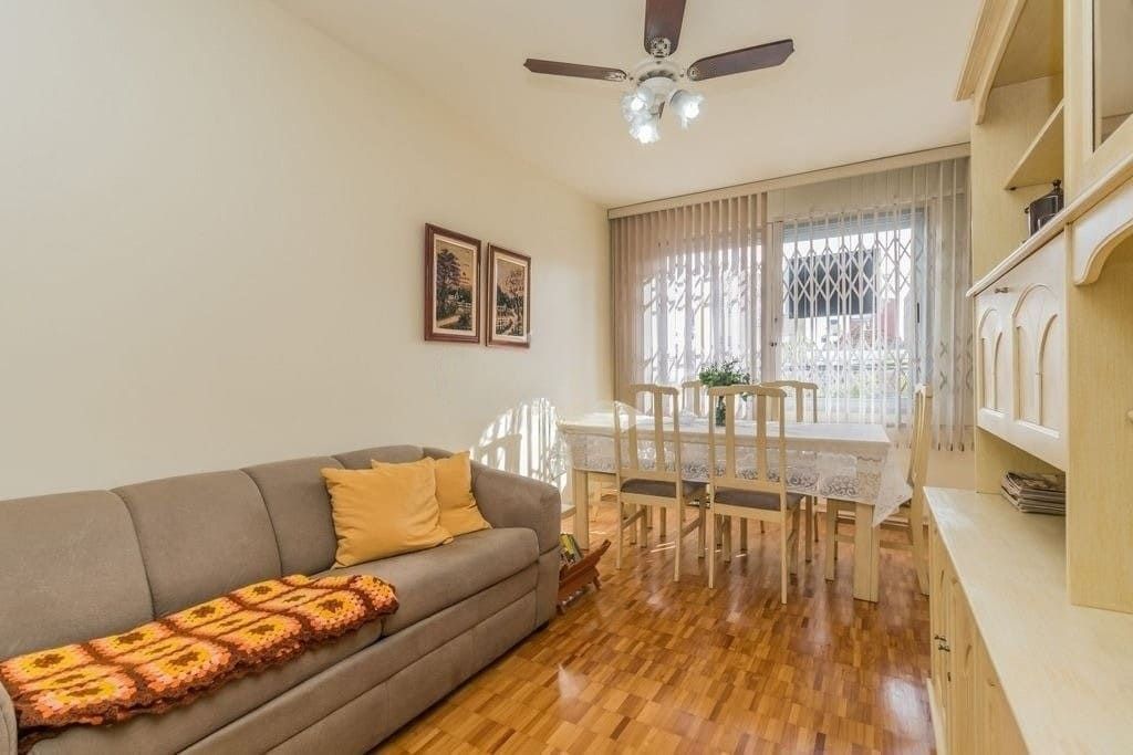 Apartamento Garden de 3 dormitorios  á venda em Rio Branco, Porto Alegre — foto 2