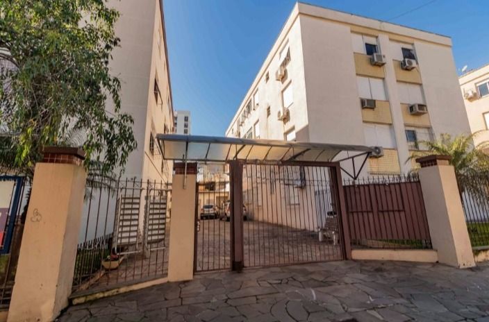 Apartamento de 01 dormitorio no bairro Passo da Areia - Porto alegre