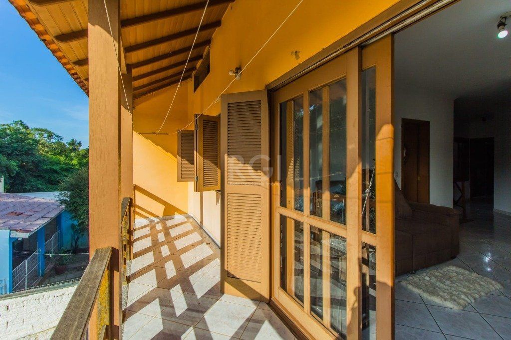 Casa à venda com 4 quartos, 300m² - Foto 35