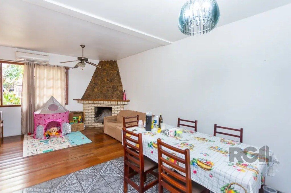 Casa à venda com 3 quartos, 160m² - Foto 4