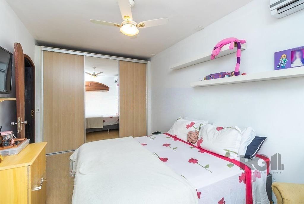 Casa à venda com 5 quartos, 245m² - Foto 18