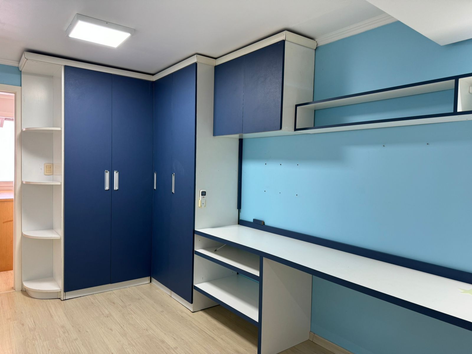 Casa em Condomínio Fechado, bairro Cavalhada