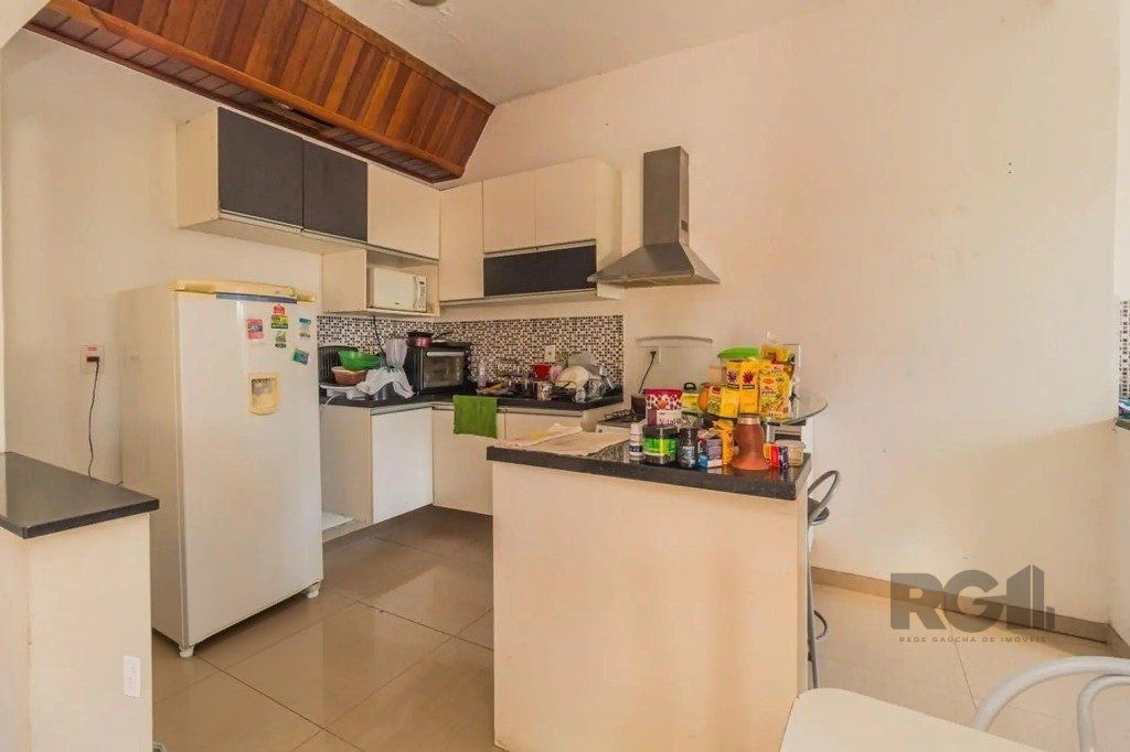 Casa à venda com 3 quartos, 180m² - Foto 7