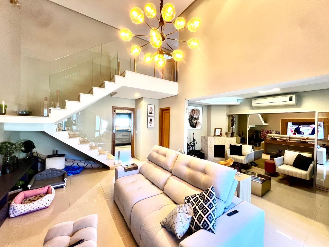 Casa à venda com 3 quartos, 278m² - Foto 3