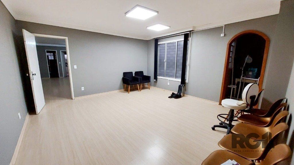 Casa à venda com 3 quartos, 200m² - Foto 25