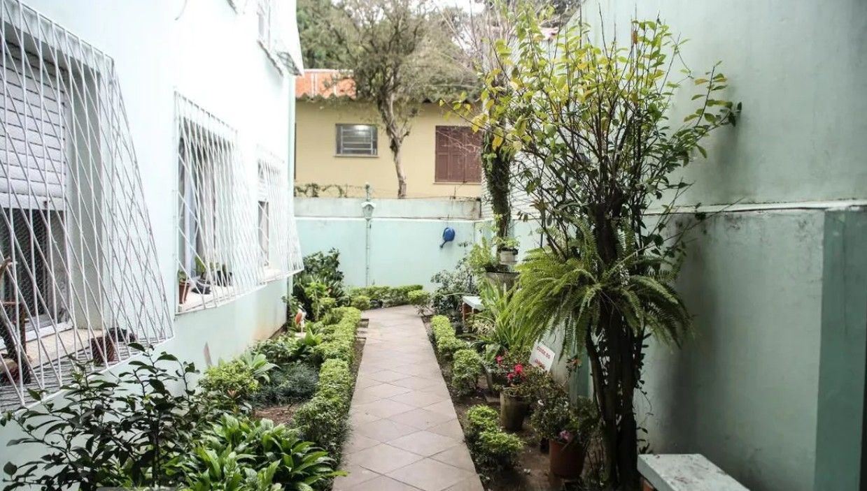 Apartamento de 1 dormitório, com 40 m², no bairro Teresópolis.