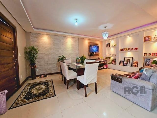 Casa à venda com 2 quartos, 164m² - Foto 1