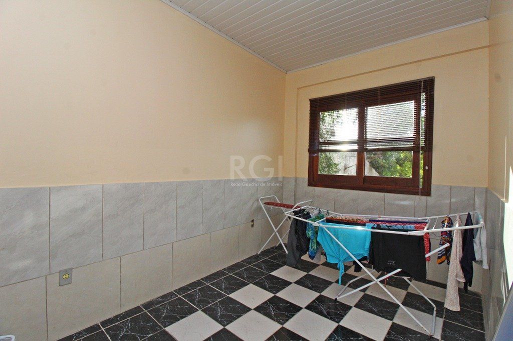 Casa à venda com 4 quartos, 280m² - Foto 25