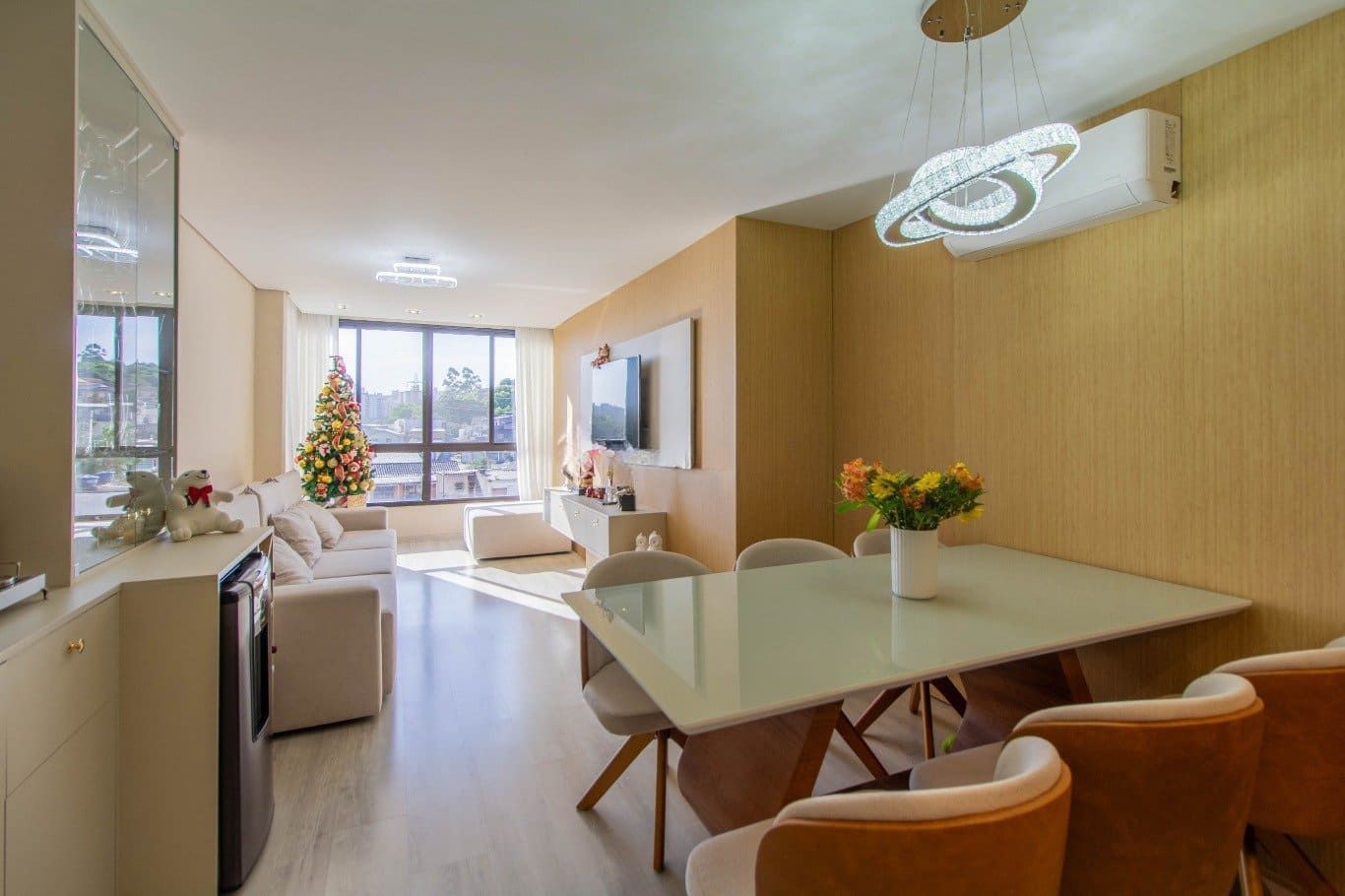 Apartamento de 3 dormitorios à venda em Jardim Botânico, Porto Alegre.