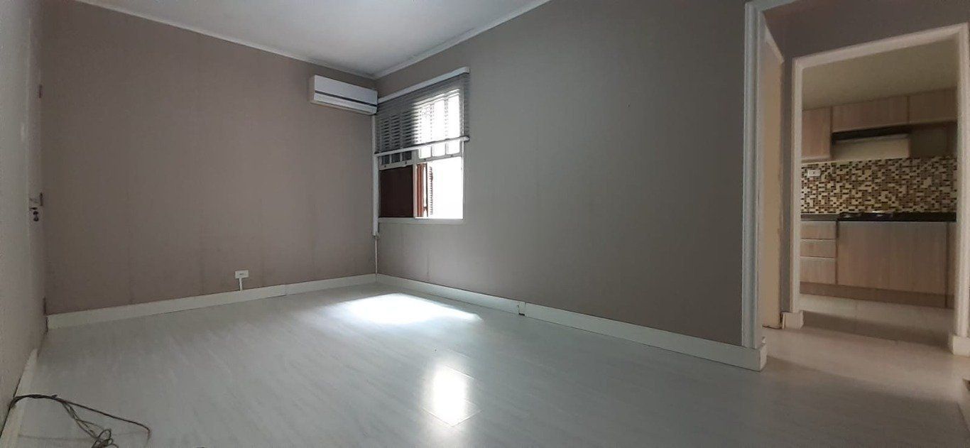 Apartamento, 2 dormitórios no bairro Menino Deus em Porto Alegre para Comprar