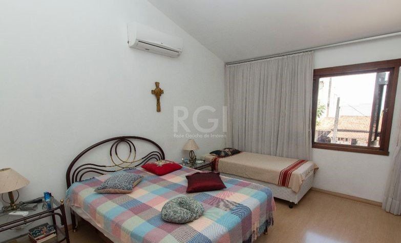 Casa à venda com 3 quartos, 240m² - Foto 31