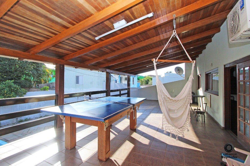 Casa à venda com 3 quartos, 180m² - Foto 2