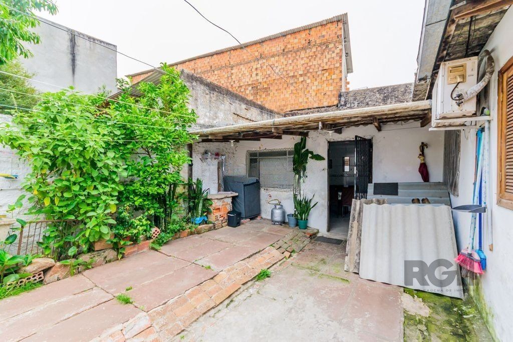 Casa à venda com 2 quartos, 100m² - Foto 13