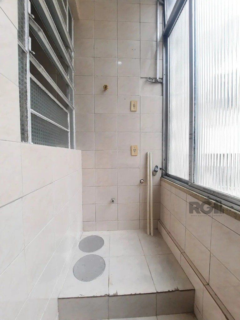 Apartamento à venda com 2 quartos, 58m² - Foto 11