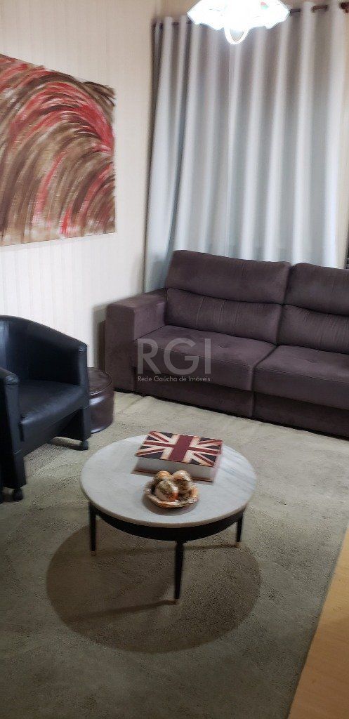 Casa à venda com 8 quartos, 200m² - Foto 19