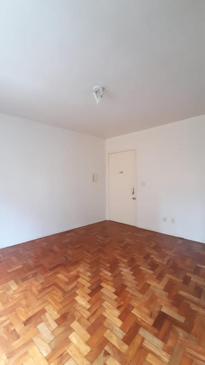 Apartamento 1 dormitório com garagem