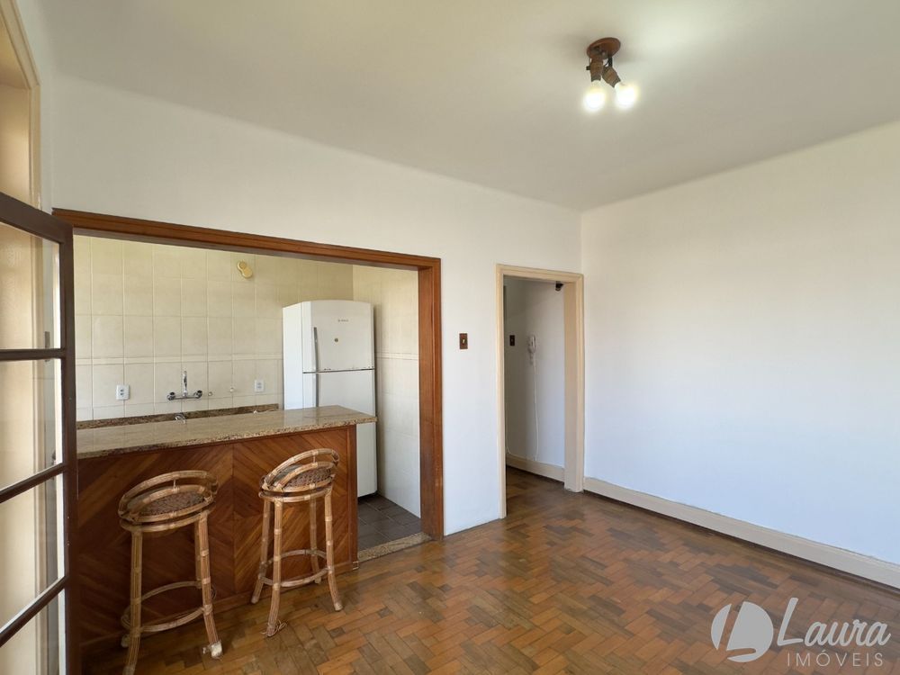 Apartamento 1 dormitório com sacada e linda vista panorâmica