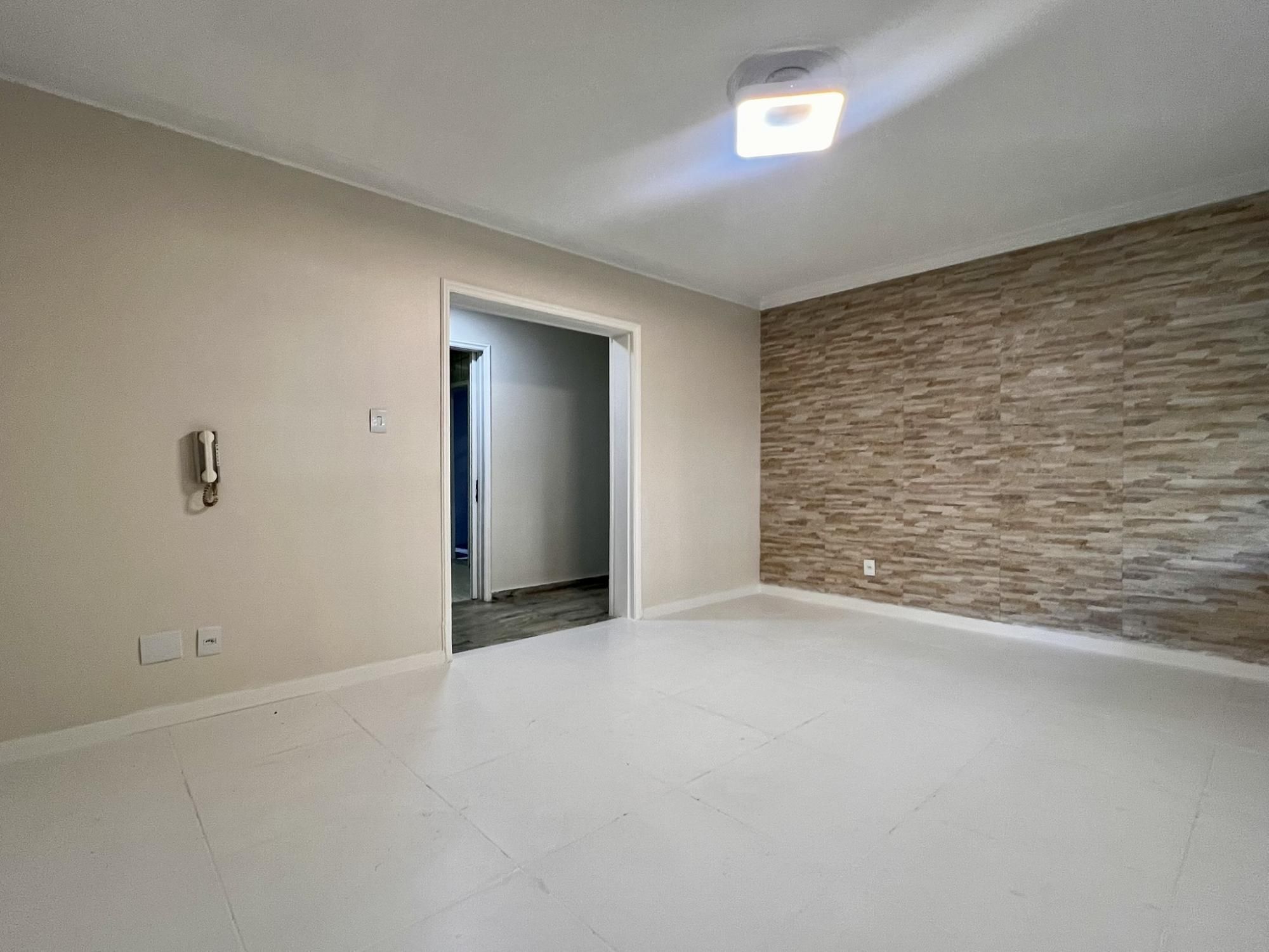 Apartamento térreo, 3 dormitórios com vaga de garagem