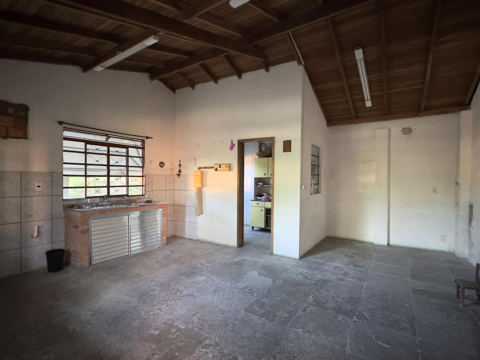 Casa à venda com 2 quartos, 92m² - Foto 7