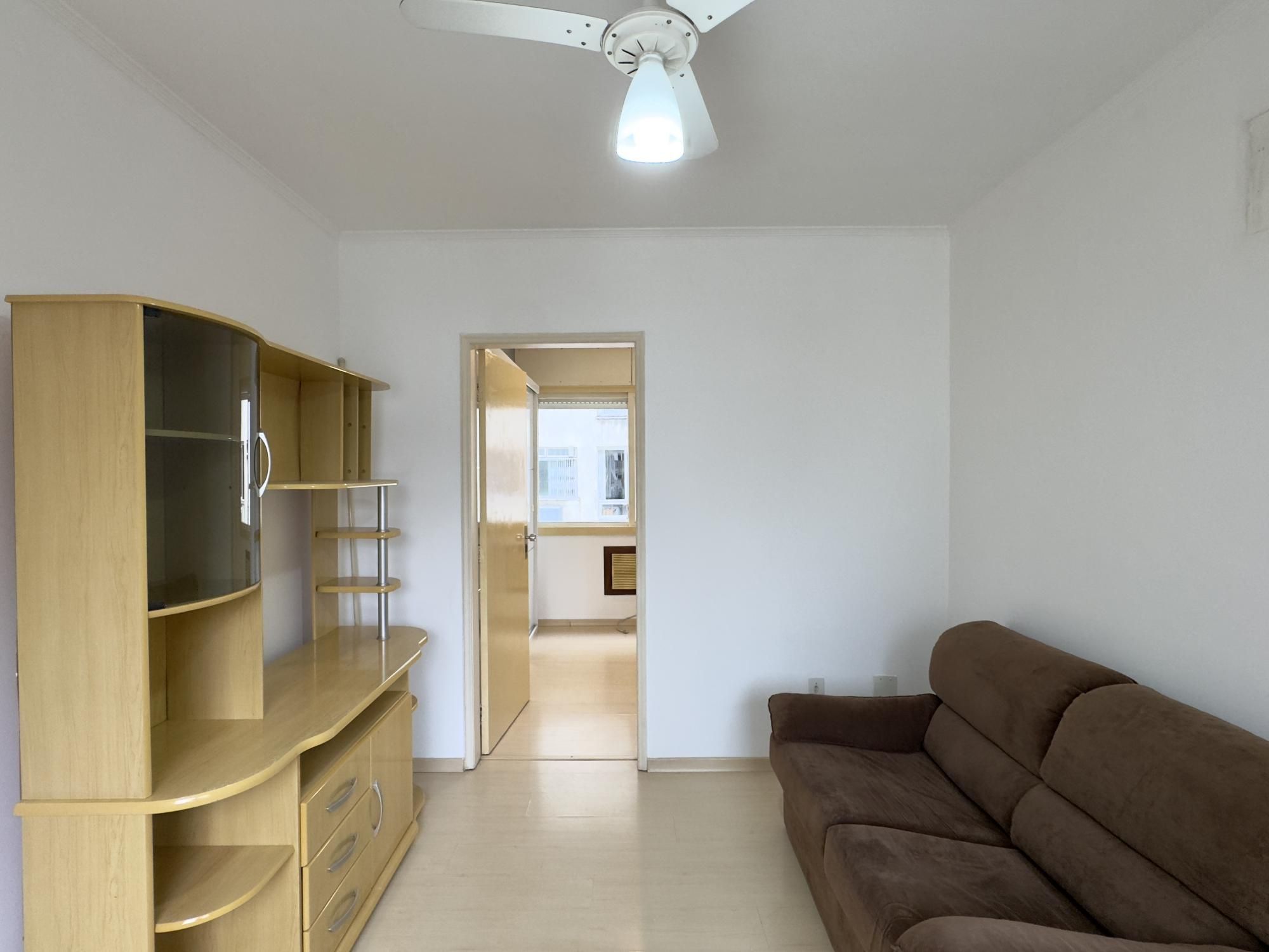 APARTAMENTO 1 DORMITÓRIO EM ANDAR ALTO NO CENTRO HISTÓRICO