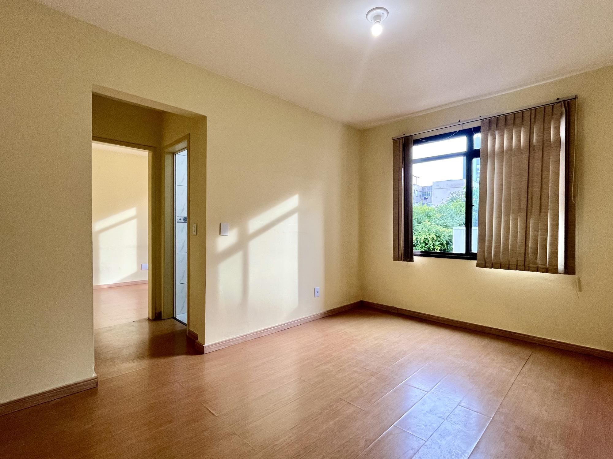 APARTAMENTO 1 DORMITÓRIO COM VAGA DE GARAGEM