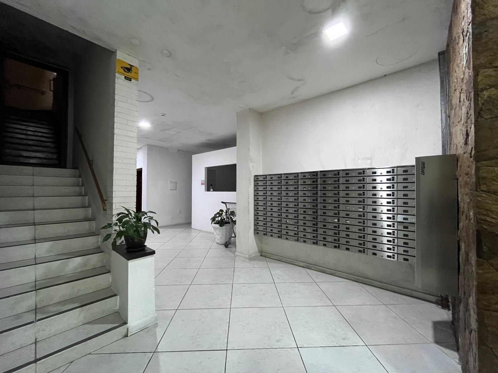 Apartamento no Condominio Edificio Carlos Hecker, 1 quarto, à venda, 22 m², Centro Histórico - Porto Alegre — foto 4