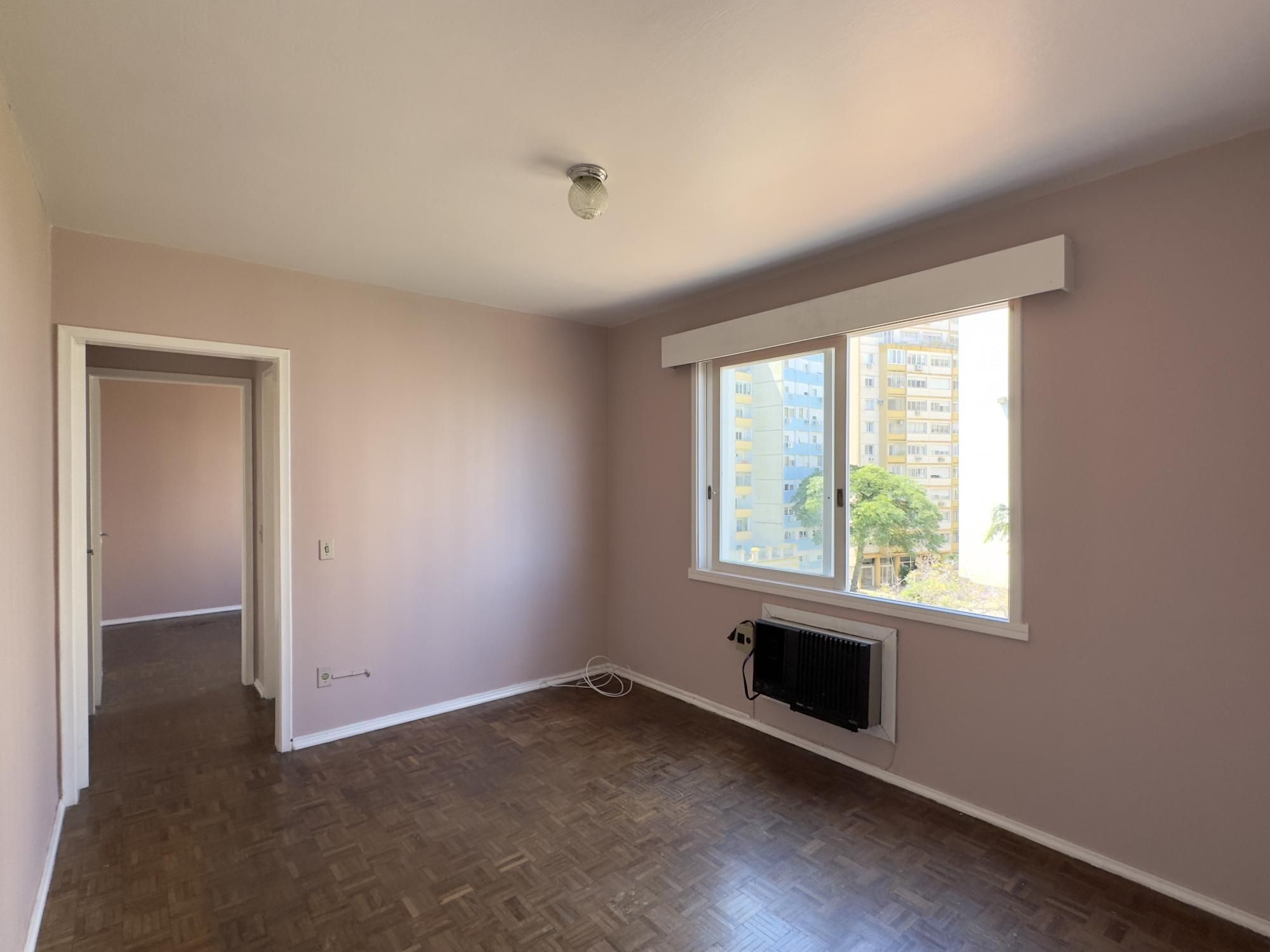Apartamento raro de 1 dormitório no Centro Histórico