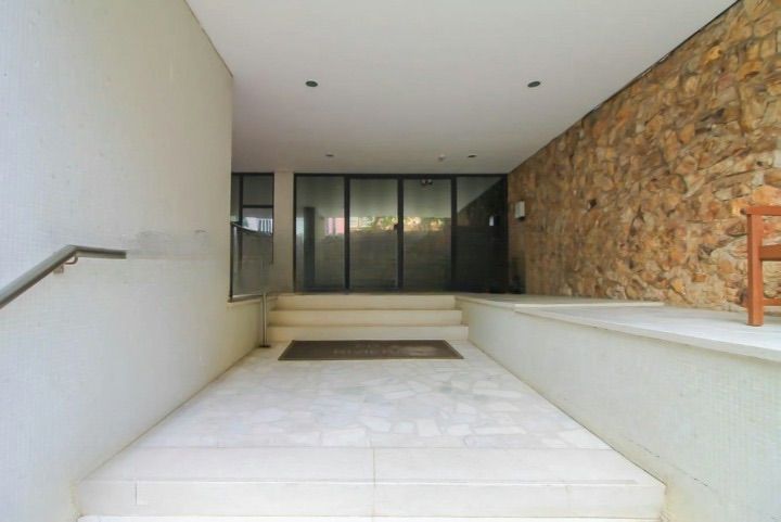 Apartamento tipo casa suspensa a venda bairro Bom Fim
