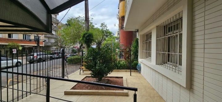 Apartamento 3 dorms à venda Rua Felipe Camarão, Rio Branco - Porto Alegre
