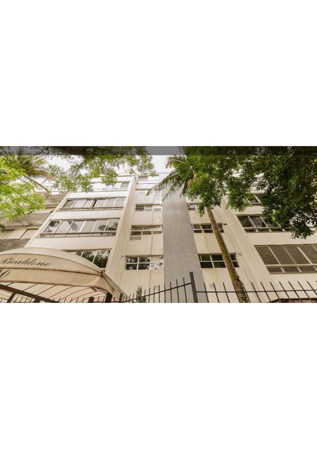 Espaçosa cobertura na rua mais charmosa do bairro Moinhos de Vento.