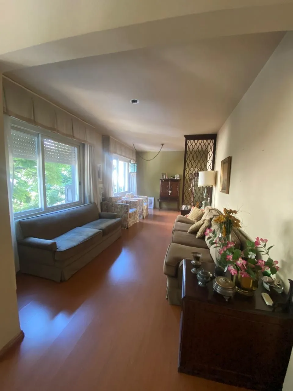 Apartamento, 4 dormitórios no bairro Independência em Porto Alegre para Comprar