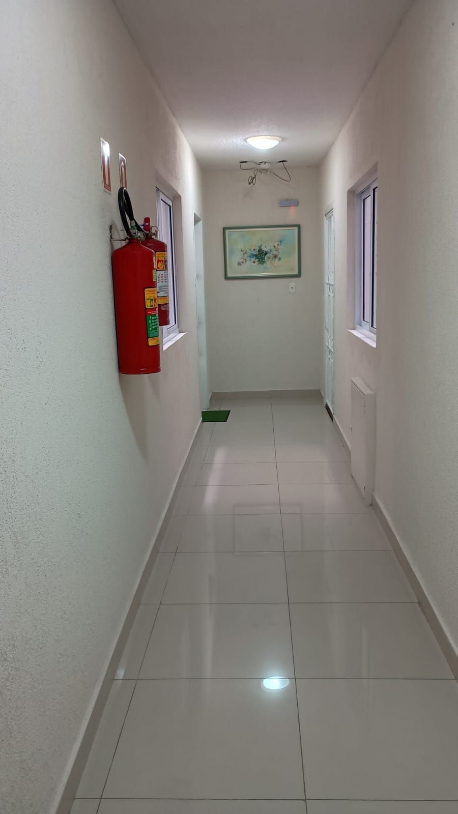 Apartamento 3 dormitórios, 1 suíte, 1 vaga de garagem, Bairro Vila Cachoeirinha — foto 2