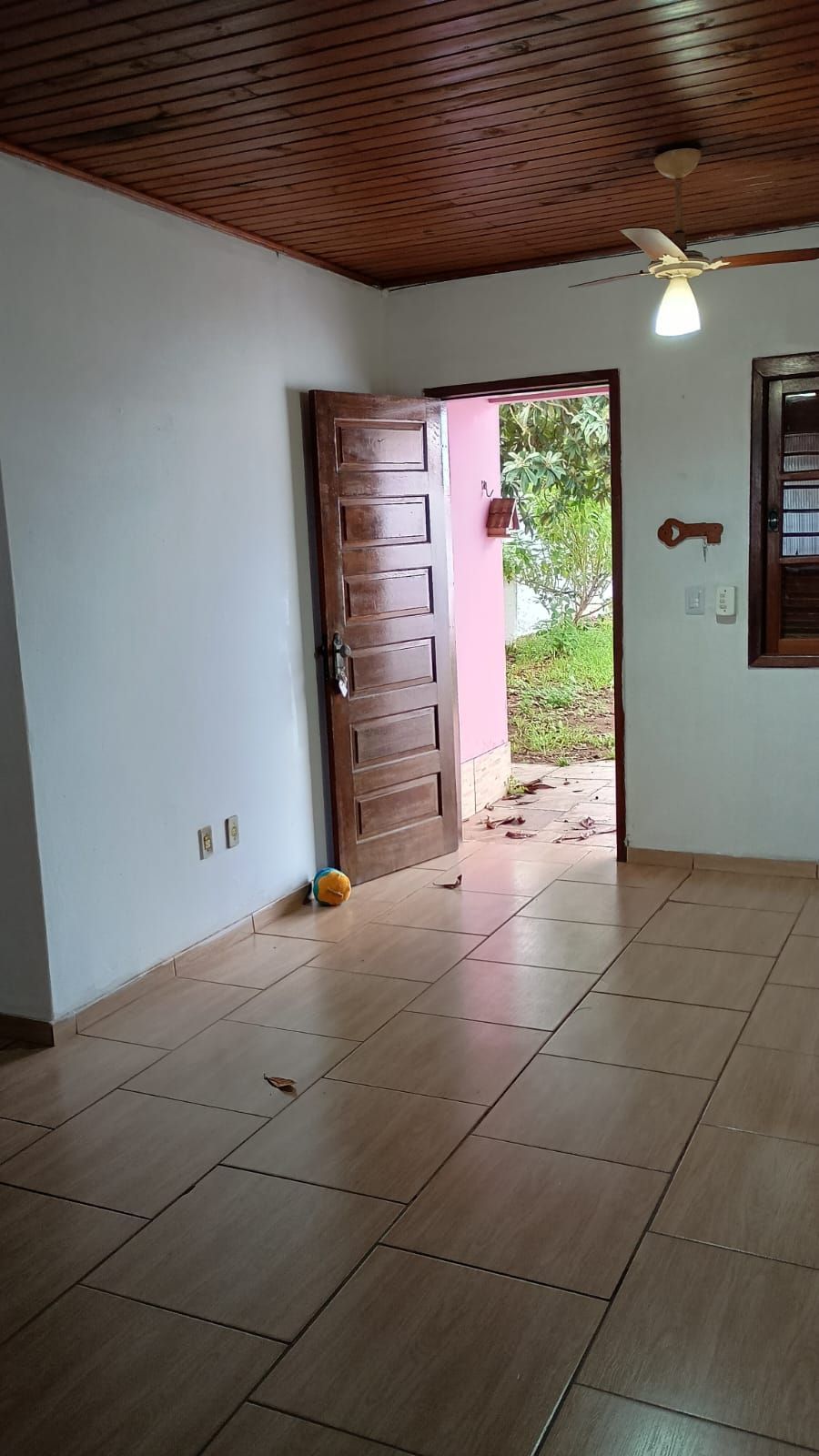 Casa 2 dormitórios, 3 vagas, Bairro Monte Carlo — foto 4