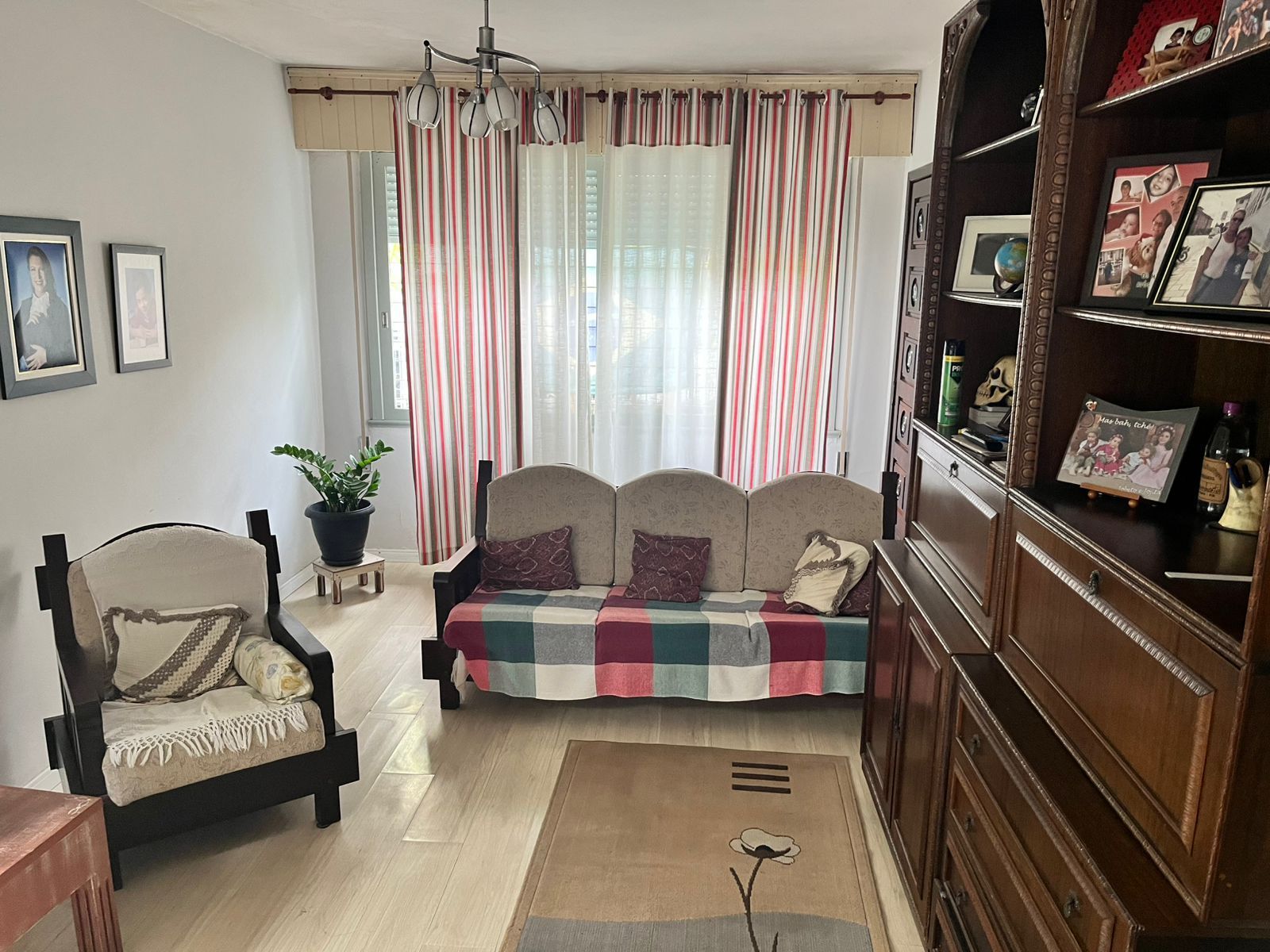Casa ampla Bairro Vila Imbuí — foto 4