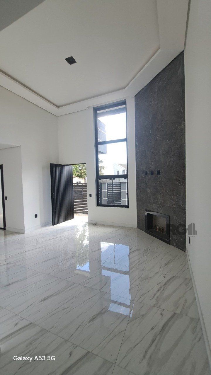 Casa 3 dormitórios, 1 suíte, 2 vagas, Bairro Parque da Matriz — foto 3