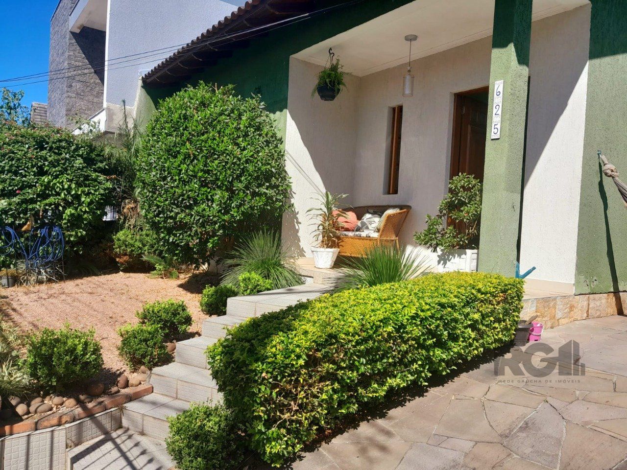 Casa 3 dormitórios, 1 suíte, vaga de garagem, Bairro Parque da Matriz