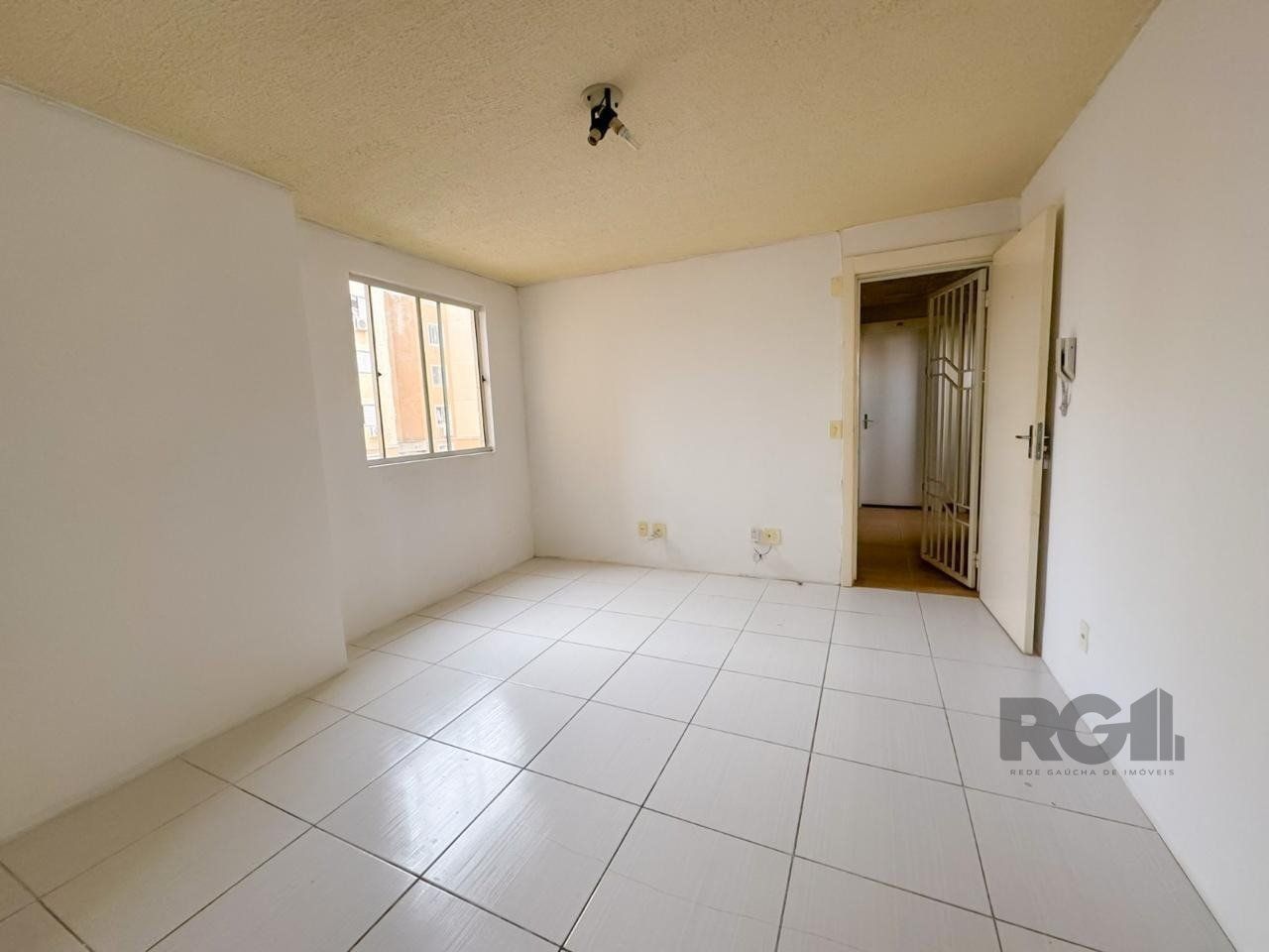 Apartamento à venda com 2 quartos, 44m² - Foto 3