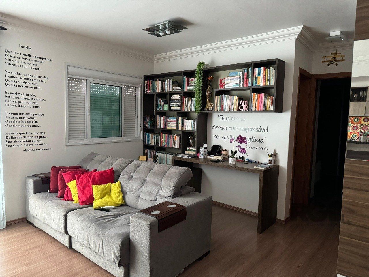 Apartamento mobiliado, 3 dormitórios, 1 suíte, 2 vagas Bairro Princesa Izabel — foto 4