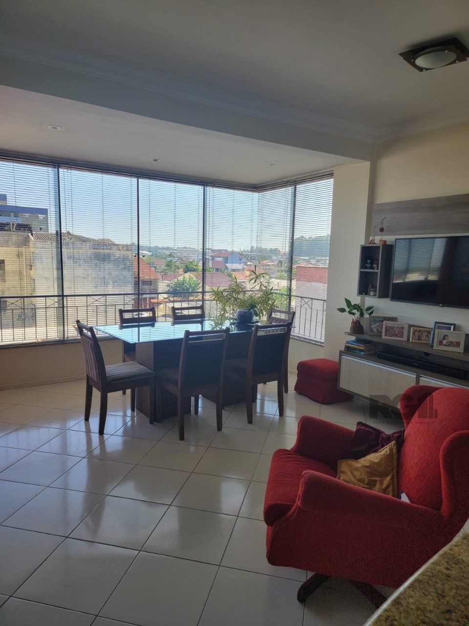 Apartamento semi mobiliado, 2 dormitórios, 1 vaga, Bairro Vila Márcia — foto 4