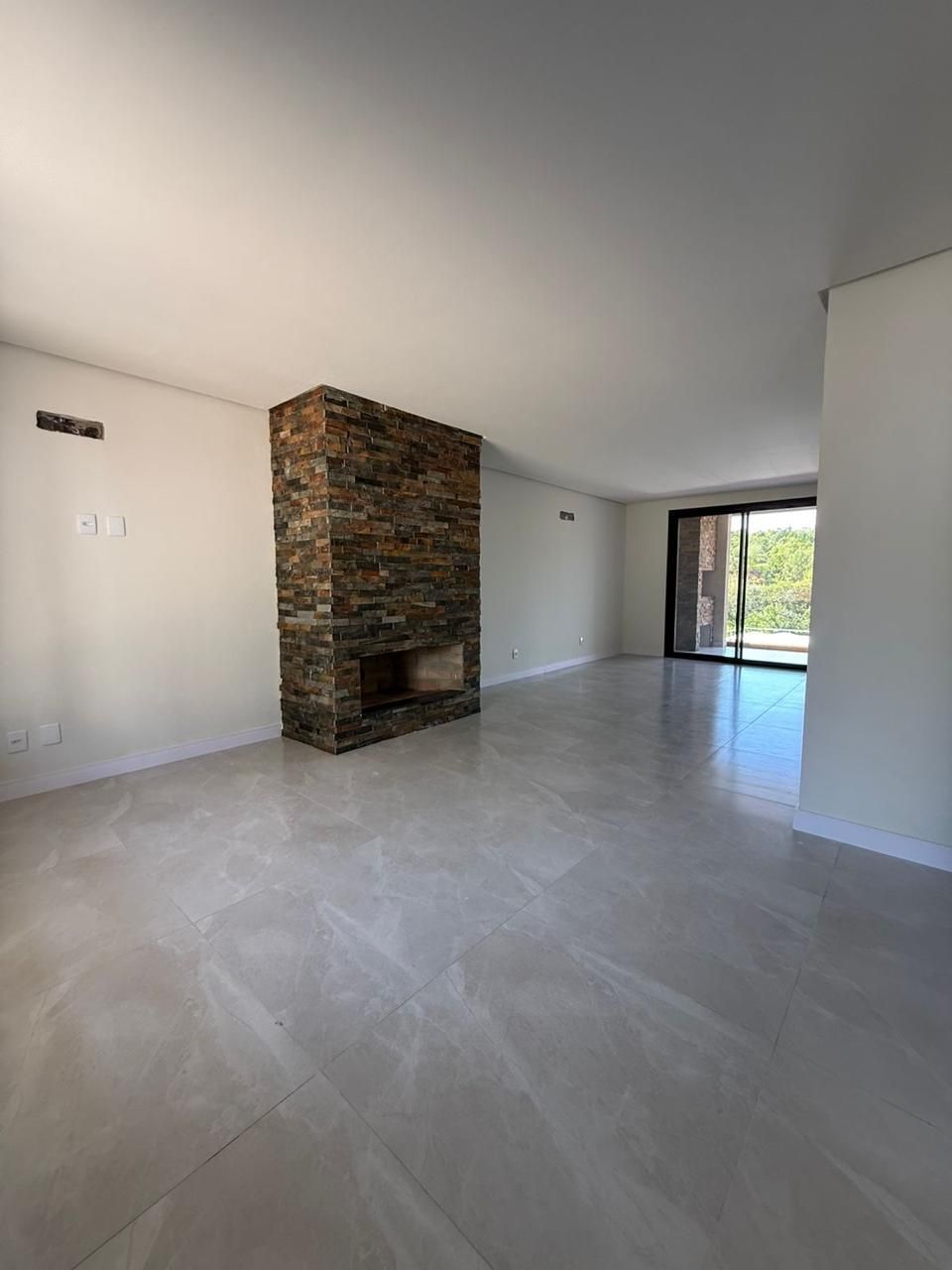 Sobrado 3 quartos à venda, 150m², Jansen - Gravataí