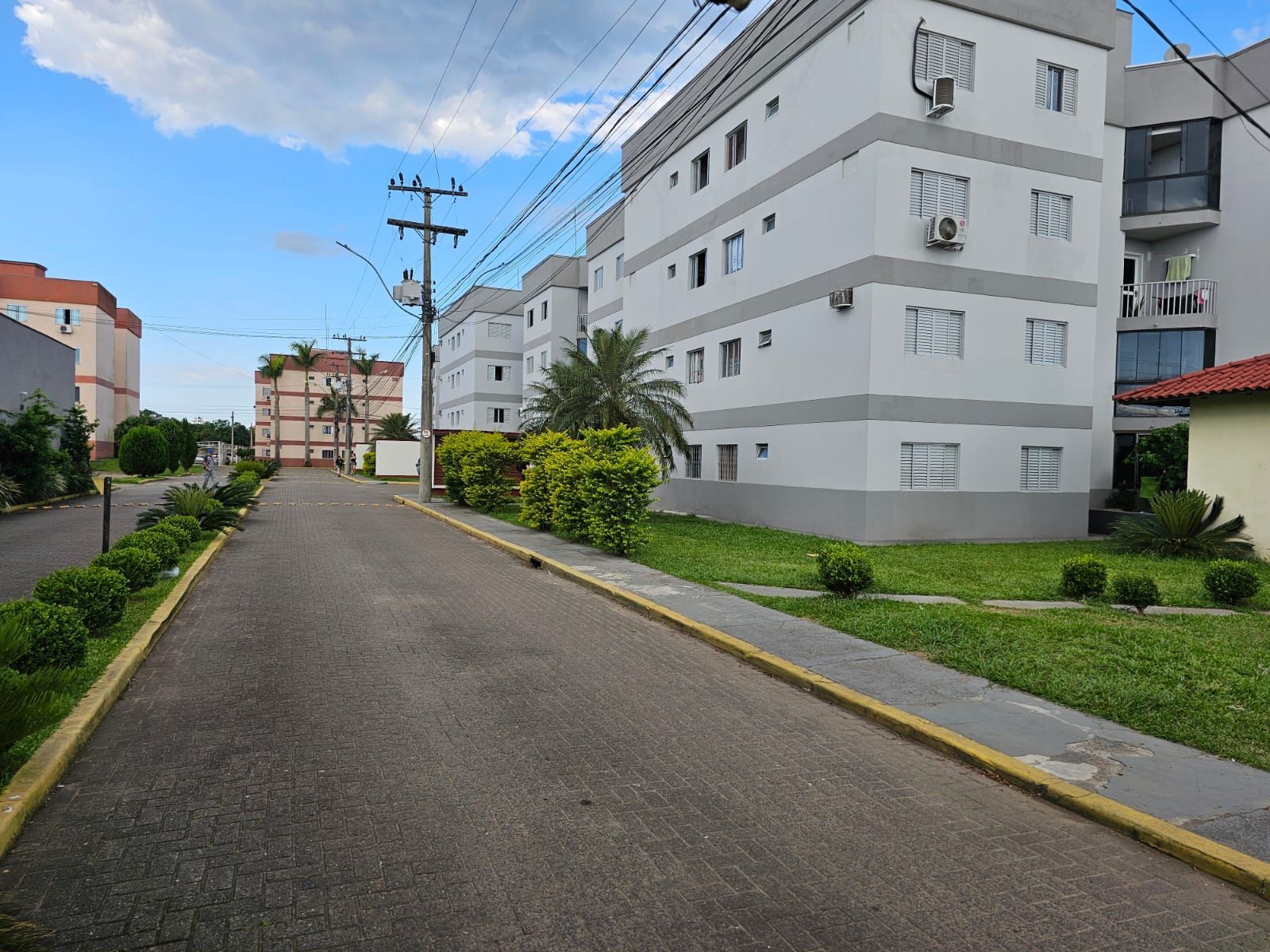 Apartamento 2 dormitórios, 1 vaga, Bairro Vila Cachoeirinha — foto 2