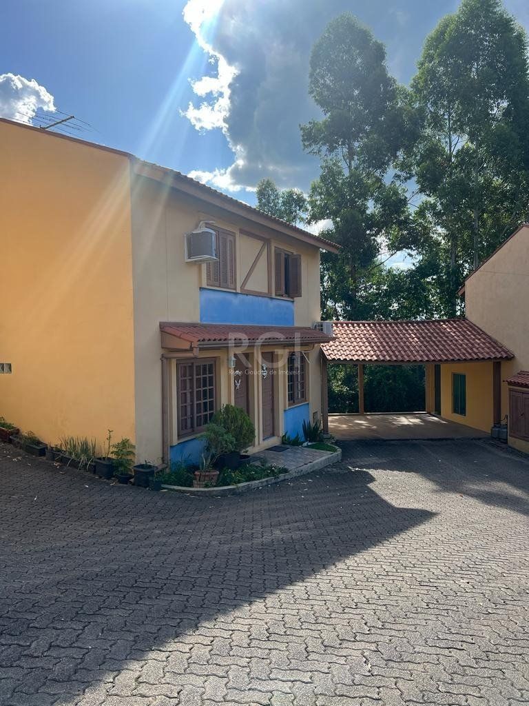 Casa de Condomínio à venda com 2 quartos, 70m² - Foto 1